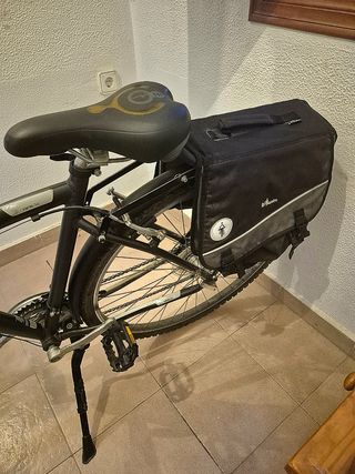 Bicicleta Btwin daily 5 .Híbrida: Urbana y rural. 