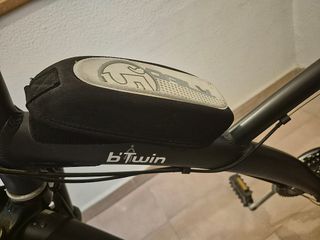 Bicicleta Btwin daily 5 .Híbrida: Urbana y rural. 