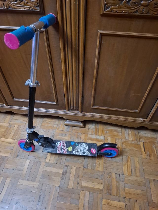 Patinete Monster High niña