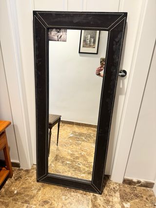 Espejo negro completo - Piel & Madera.