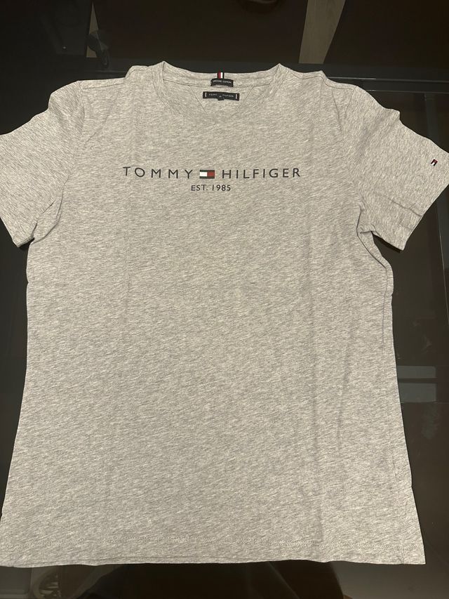 Camiseta Tommy Hilfiger Gris
