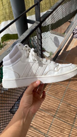 Zapatillas Adidas blancas altas