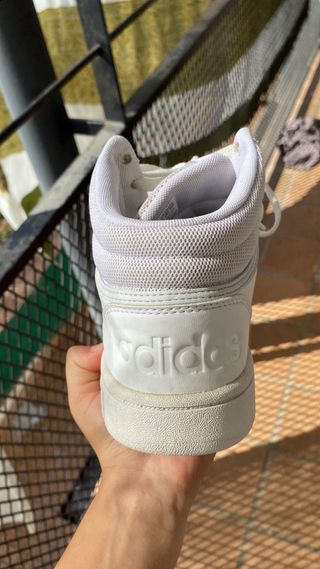 Zapatillas Adidas blancas altas