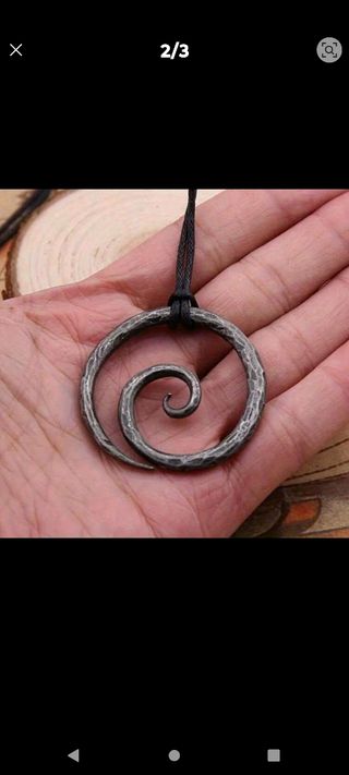 Collar espiral druida celta acero.