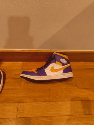 Jordan 1 High - Zapatillas Moradas y Amarillas