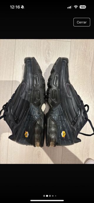 Nike Air Max Plus TN - negros