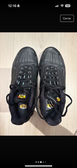 Nike Air Max Plus TN - negros