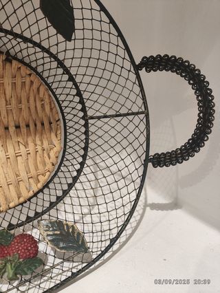 Cesta mimbre metal negra.