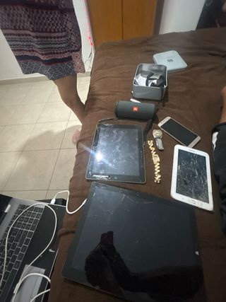 Tablets, relojes, altavoces, móvil
piezas