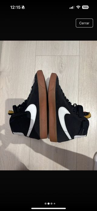 Nike Blazer Mid '77 - Tenis negros