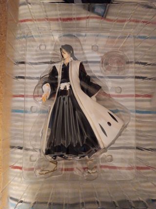 Figura Bleach Byakuya edición Ichiban Kuji, tier C
