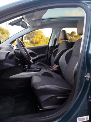 Peugeot 2008 Allure 1.2 i 110 cv