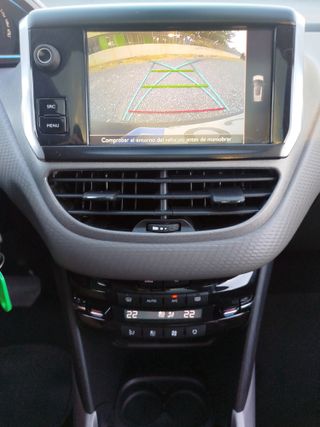 Peugeot 2008 Allure 1.2 i 110 cv