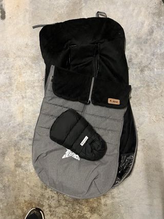 Saco Jané para silla de paseo y refalo los guantes