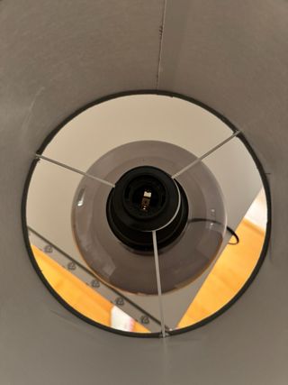 Lámpara de mesa gris - Moderna