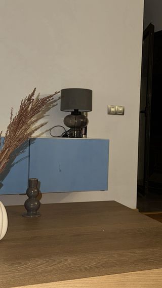 Lámpara de mesa gris - Moderna