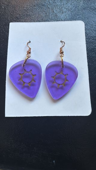 Pendientes púa guitarra lilas