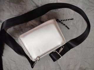 Cartera bandolera plateada