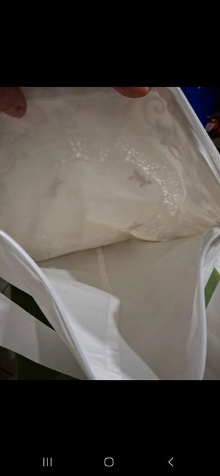 Ricamata a mano