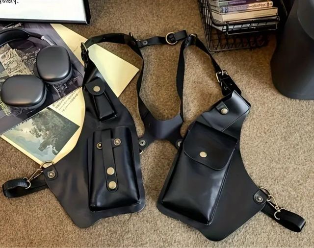 Bandolera táctica negra de cuero