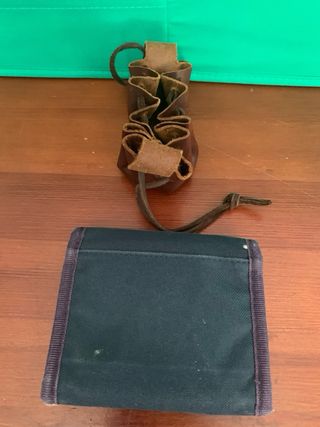 Bolsita piel marrón + monedero