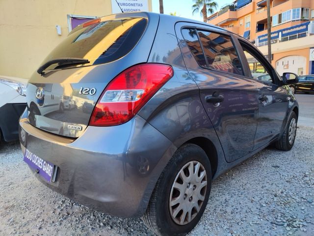 Hyundai i20 2011