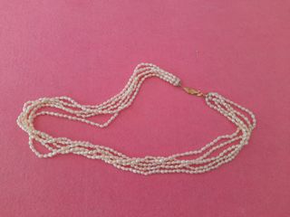 Collar de 5 hileras de perlas