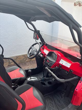 CFMOTO ZForce 800 - Buggy rojo