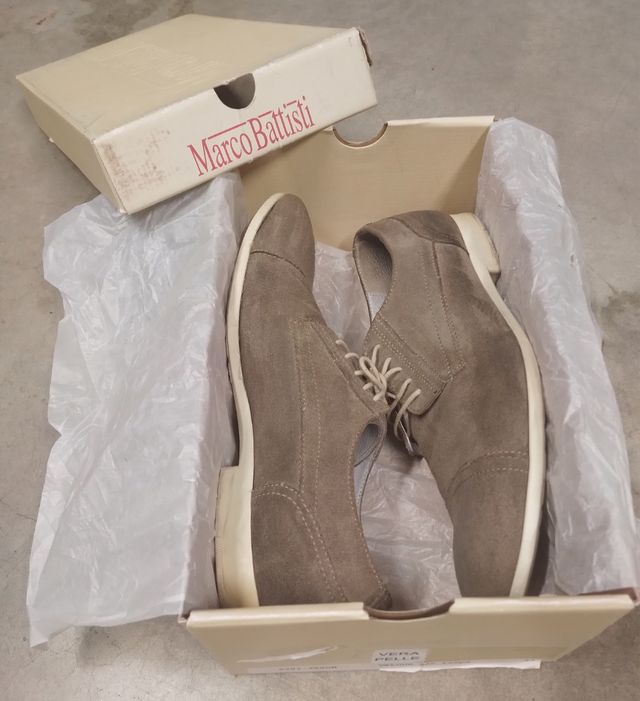 Scarpe da uomo by Battisti. 