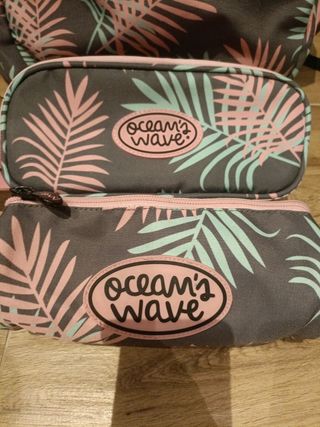 Mochila Ocean's Wave + estuches