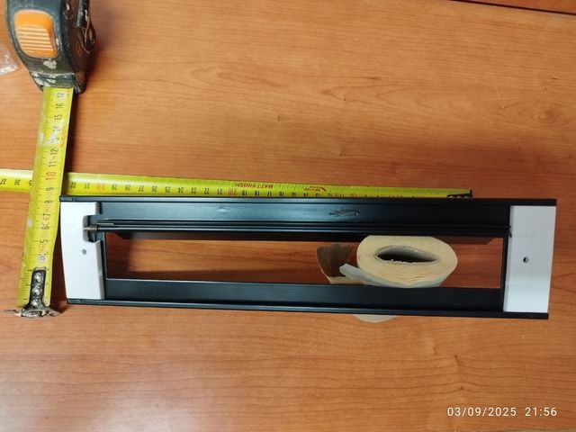 Buzón carta de metal color negro para puerta