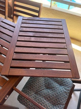 Mesa teka jardín + 4 sillas