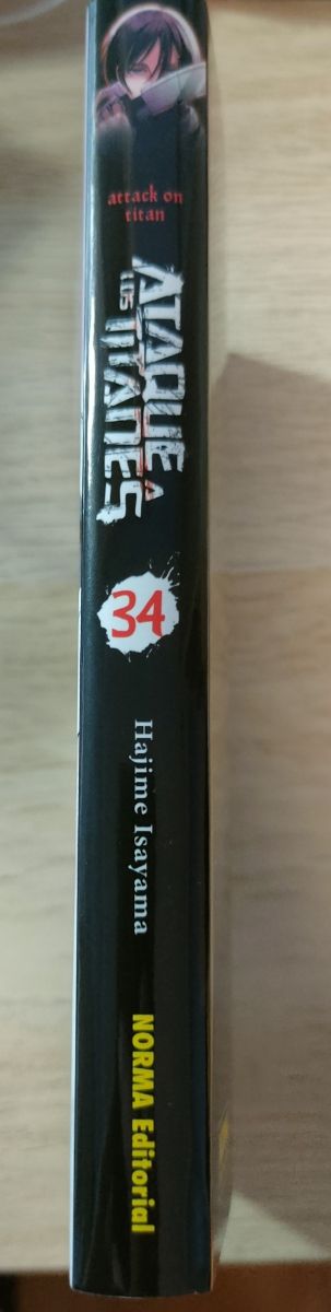 ATAQUE A LOS TITANES 34