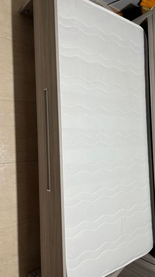 Litera 2 camas + colchones (se venden sueltos tb)