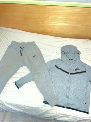 Chándal Nike gris - Talla S
