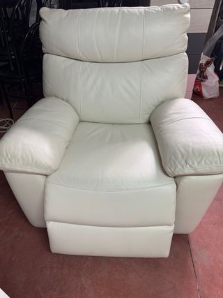 Sofá 3 plazas y sillón reclinable blanco