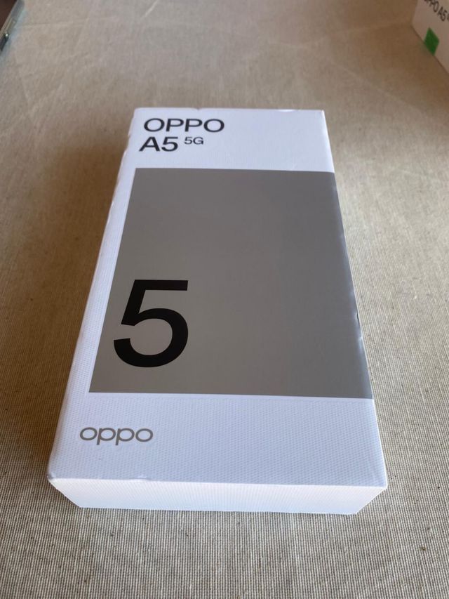 OPPOA5 5G - móvil negro y verde