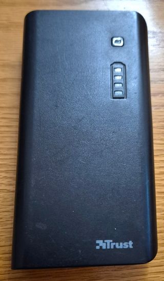 Powerbank Trust - Batteria portatile