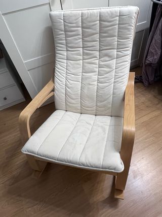 Butaca mecedora IKEA beige