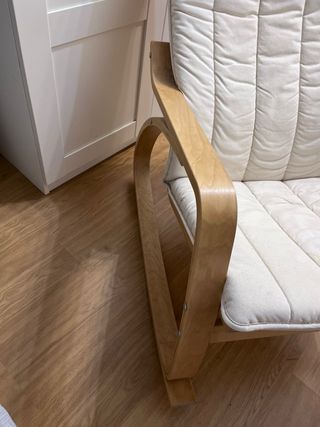 Butaca mecedora IKEA beige