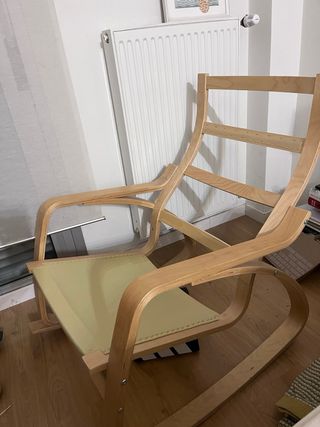 Butaca mecedora IKEA beige