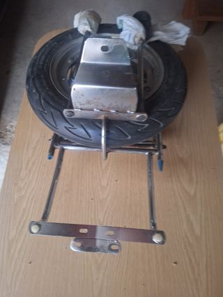 Portaequipajes Vespa clasico, de la época.