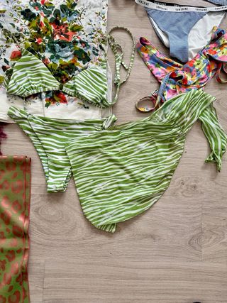 LOTE BIKINIS WOMAN S, CALZEDONIA, y pareos