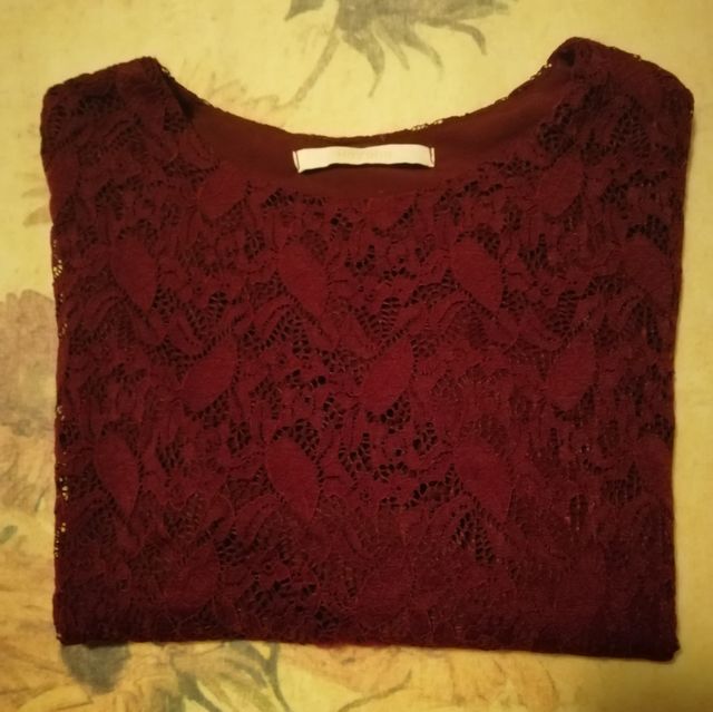 Maglia pizzo rosso