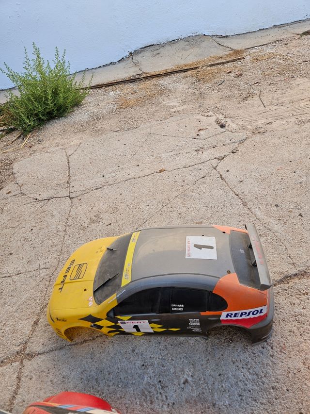 Coches RC Seat y Ford