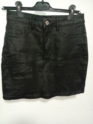 Falda negra cuero - mini