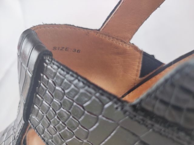 Sandalias Camila's tacón negro 36