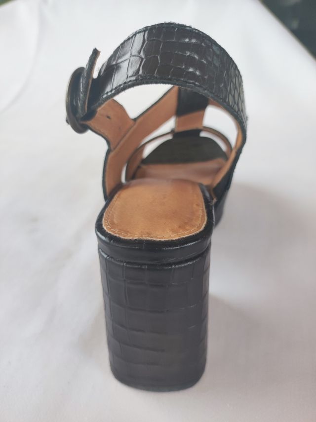 Sandalias Camila's tacón negro 36