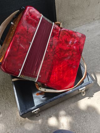 Acordeón Guerrini Rojo