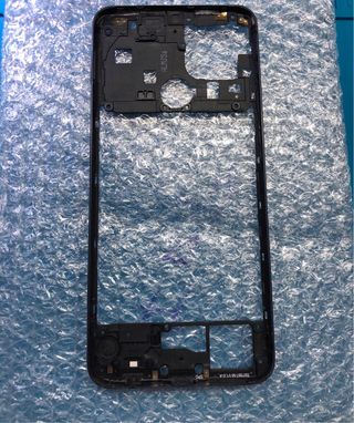 Cornice intermedia nera Oppo A15
